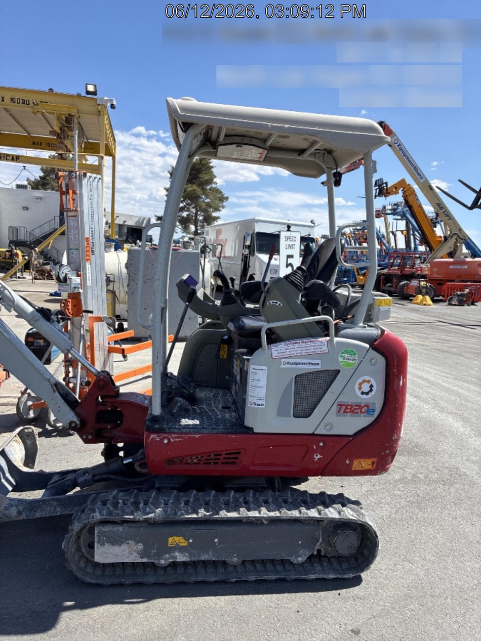 2022 TAKEUCHI TB20e