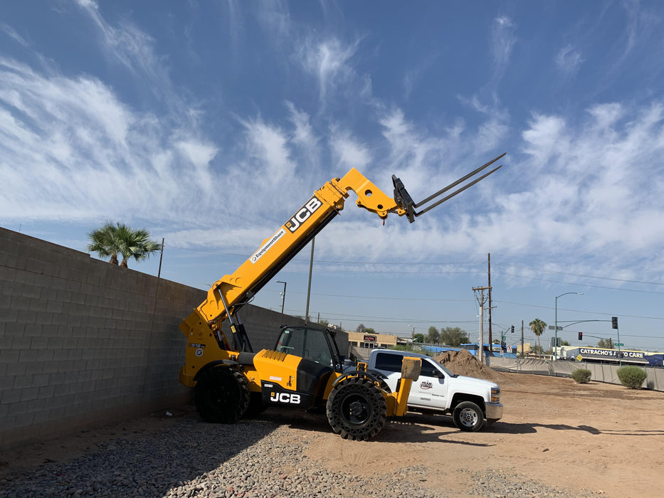 2020 JCB 512-56 Canopy, 74 HP, Solid Tires, STD Worklight, Beacon, Aux Hydraulics, Lifting Eye, Backup Alarm w/66" Carriage, 60" Forks