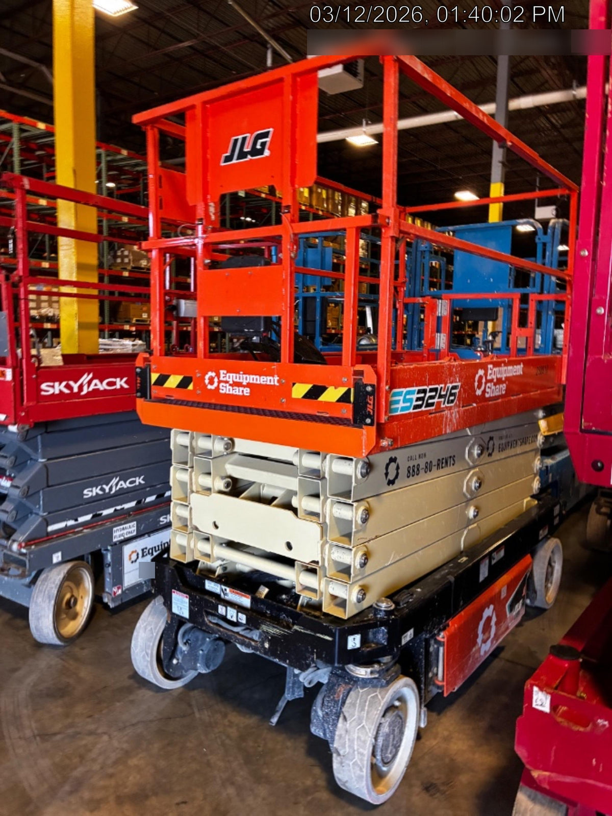 2022 JLG ES3246