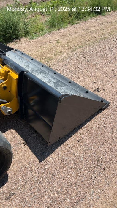 2025 JOHN DEERE 84" Bucket - John Deere