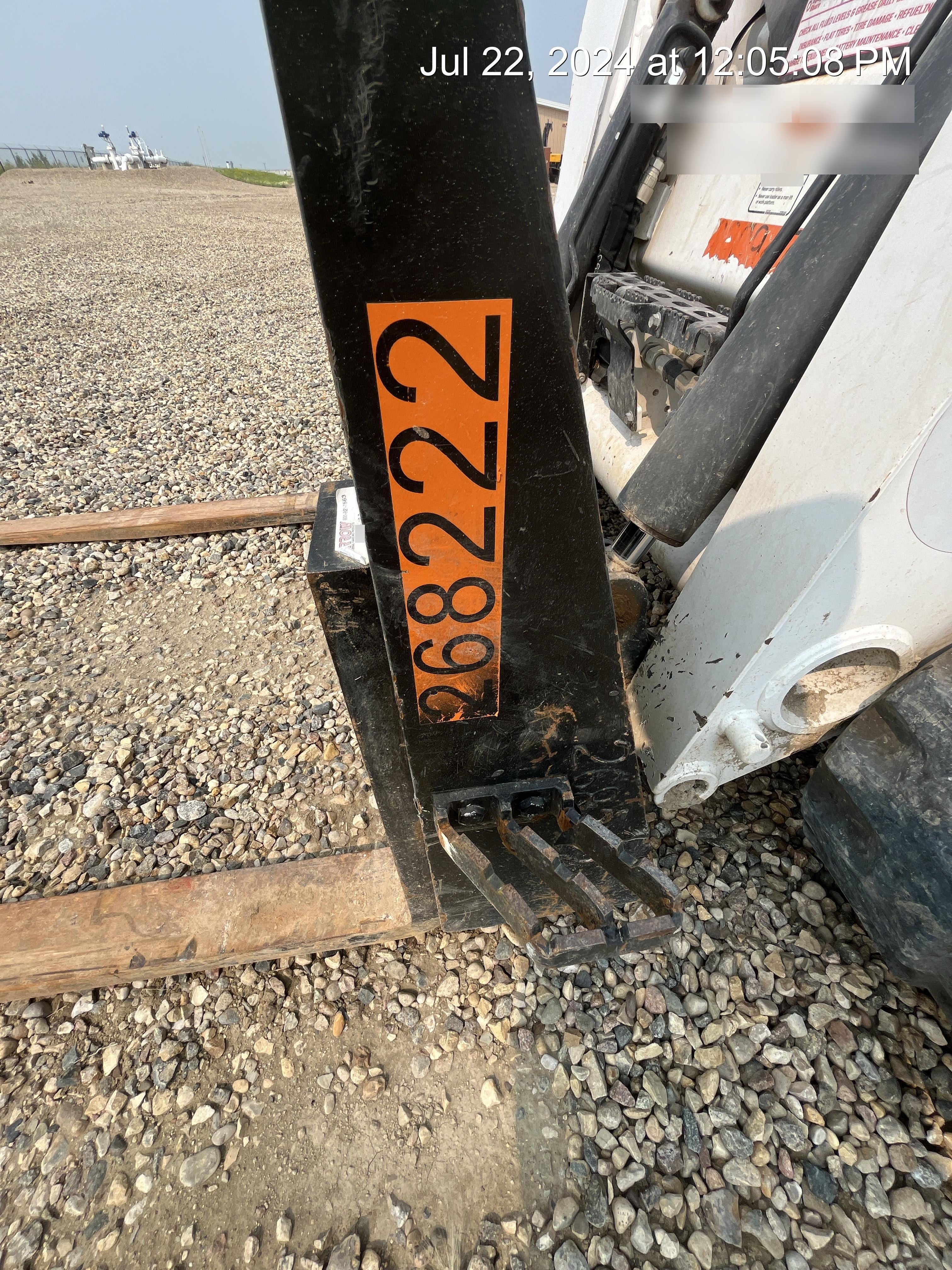 2022 ARROW MATERIAL HANDLING 48" Pallet Forks - Arrow