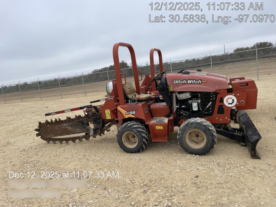 2017 DITCH WITCH RT45A