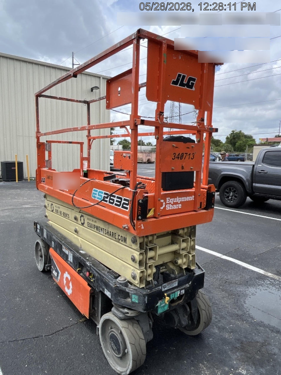 2023 JLG ES2632