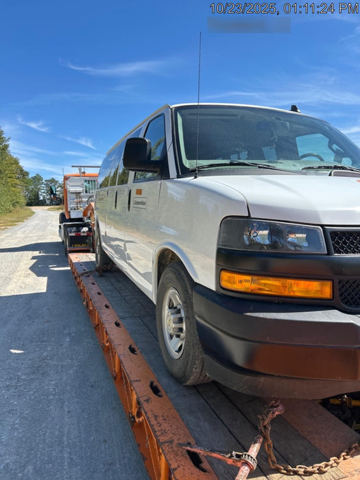 2023 CHEVROLET Express Van - Rental