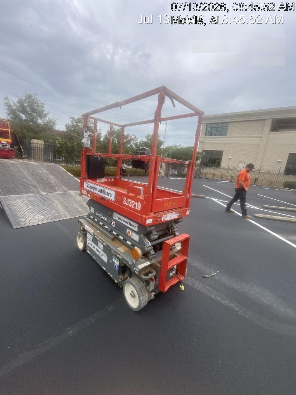 2021 SKYJACK SJ3219