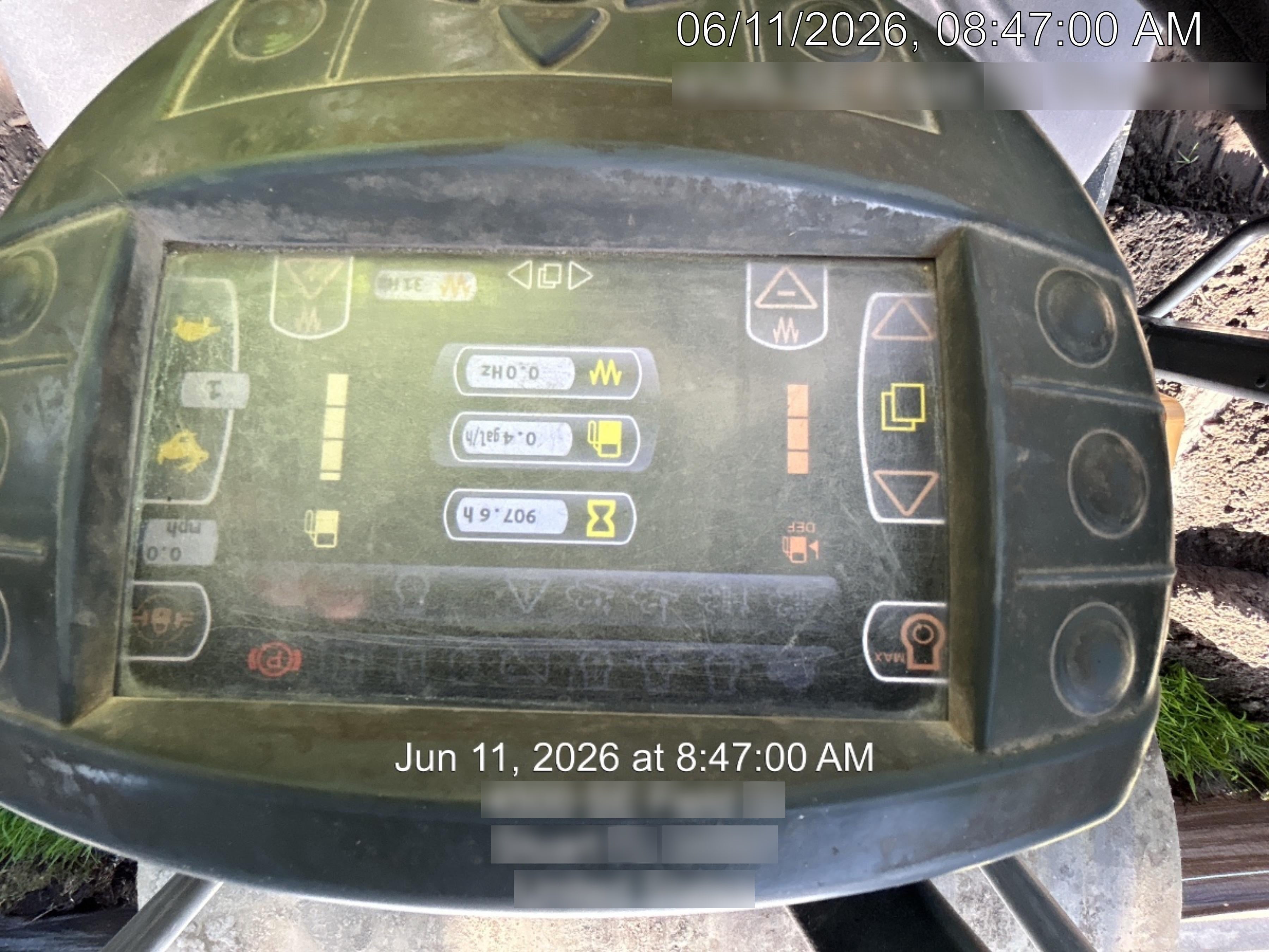 2023 CASE SV211E