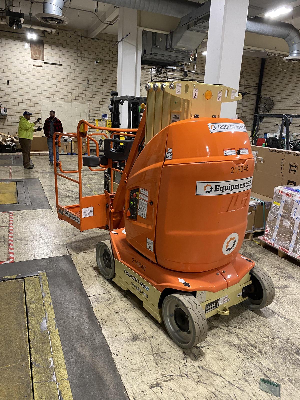 2022 JLG 26E