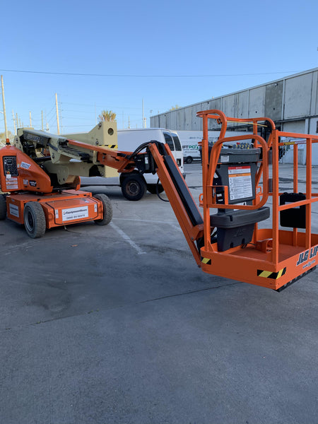 2021 JLG E400AJP Narrow