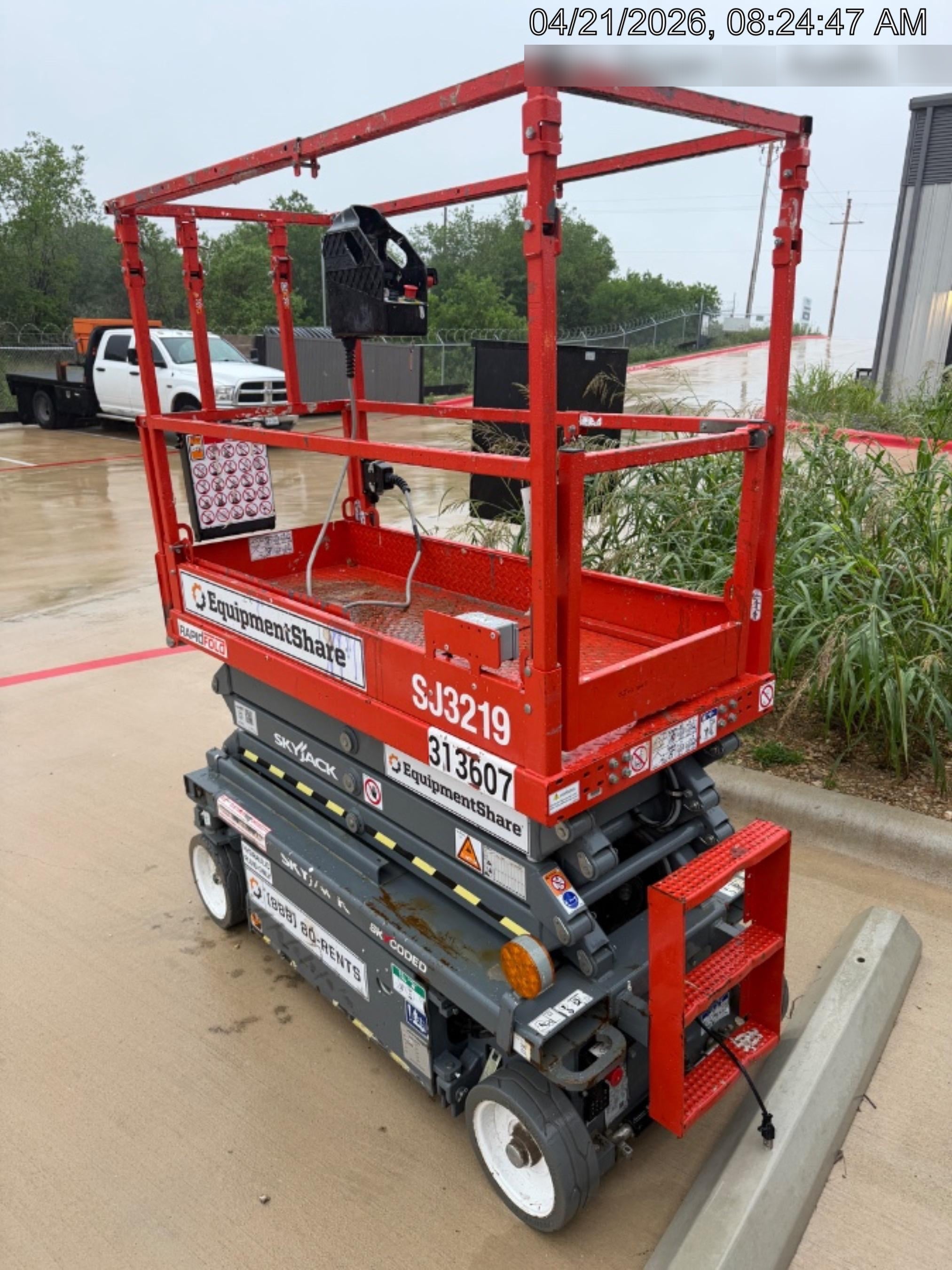 2023 SKYJACK SJ3219