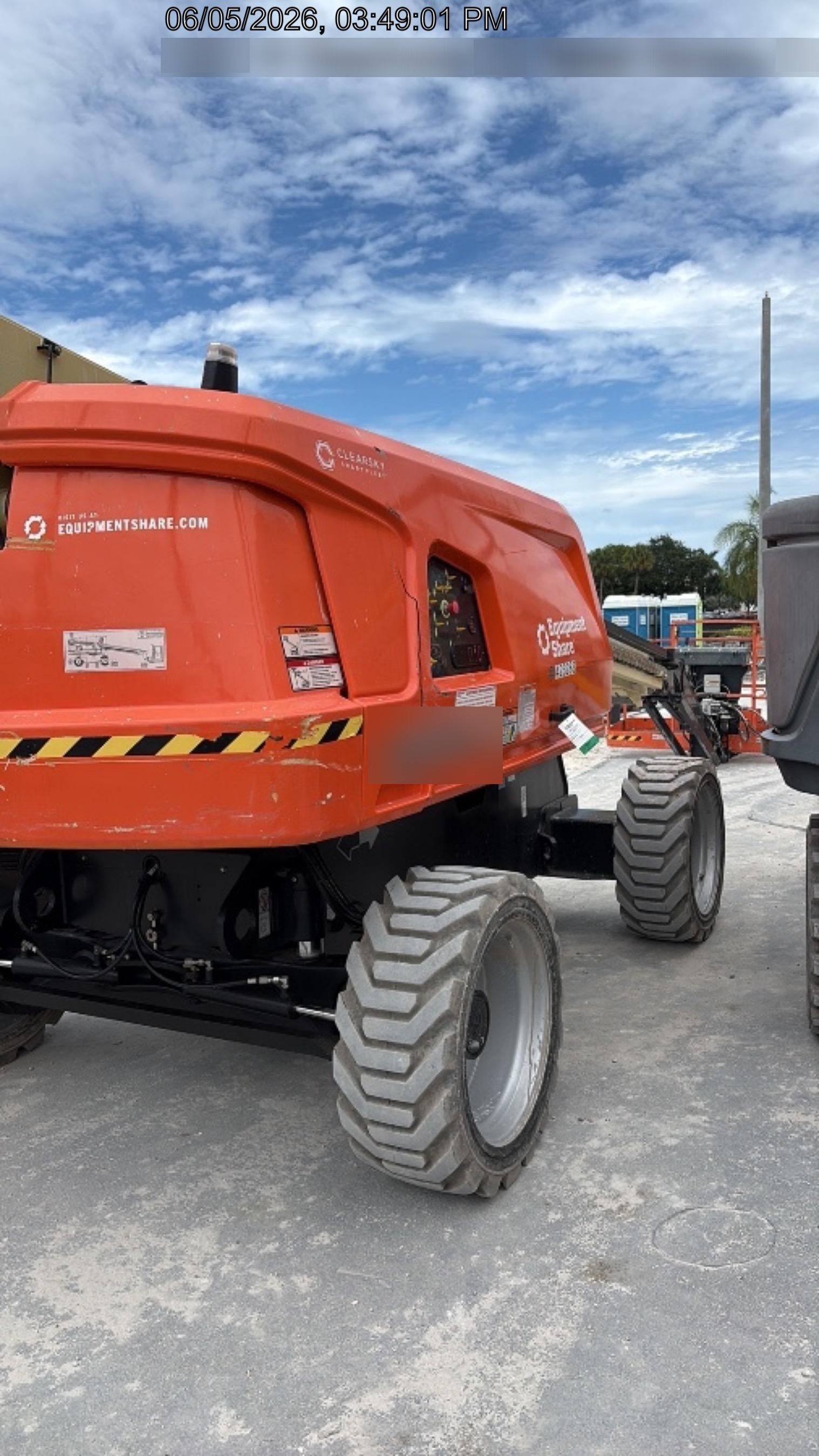 2024 JLG 660SJ
