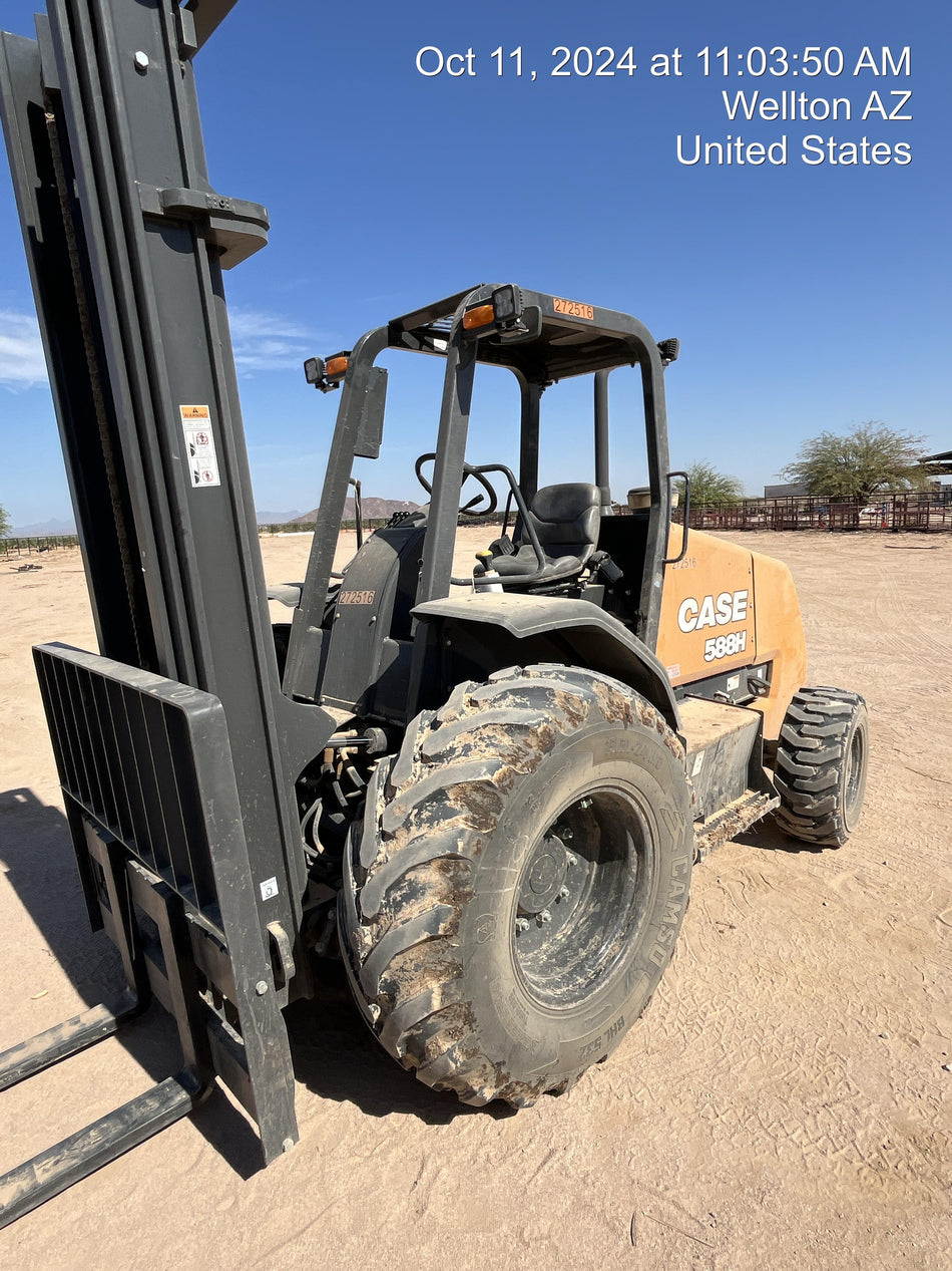 2023 CASE 588H