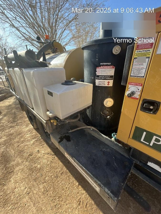 2021 Vac-Tron LP573XDT T4 Koehler Diesel Engine, 500 Gallon Debris Tank, x2 100 Gallon Water Tanks