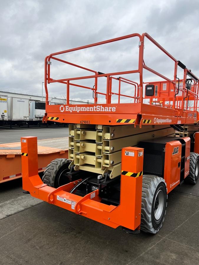 2024 JLG RT4394