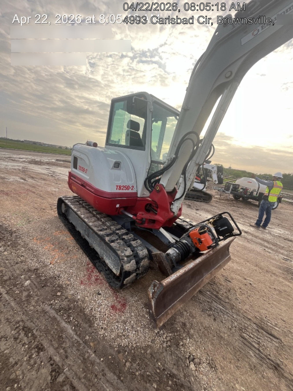 2023 TAKEUCHI TB250-2CR