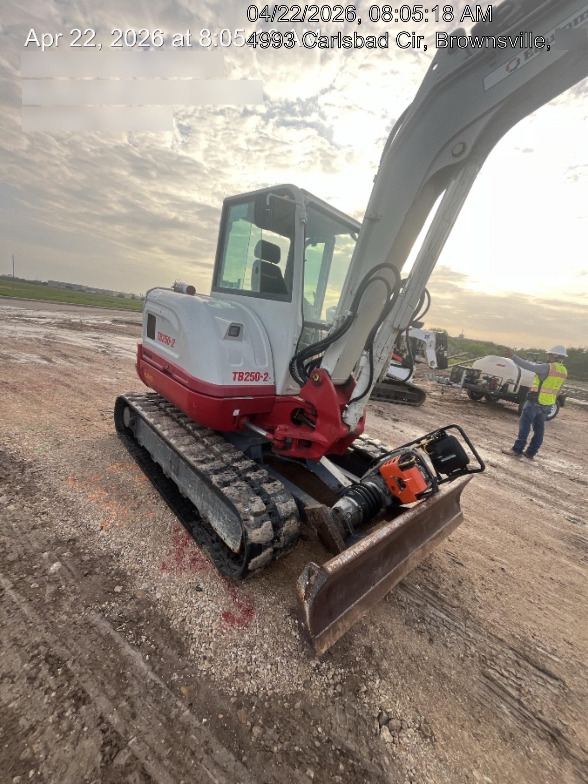 2023 TAKEUCHI TB250-2CR