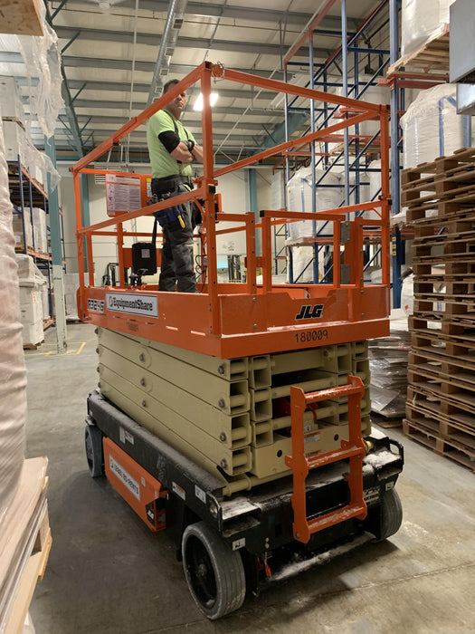 2021 JLG R3246