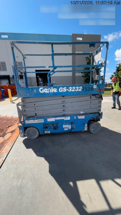 2018 GENIE GS-3232