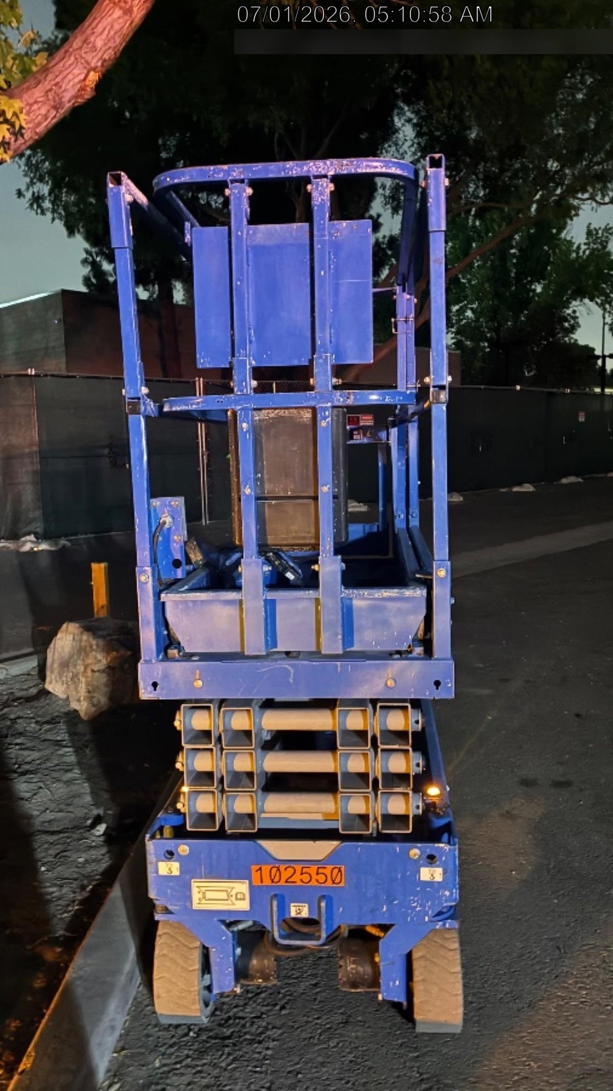 2020 Genie GS-1930 Solid Non Marking Tires, Beacon, Folding rails with half height swing gate, 800W Inverter