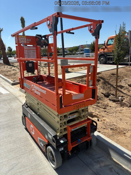 2022 JLG ES1932