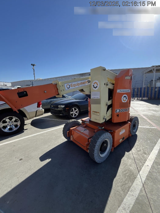 2019 JLG E300AJP