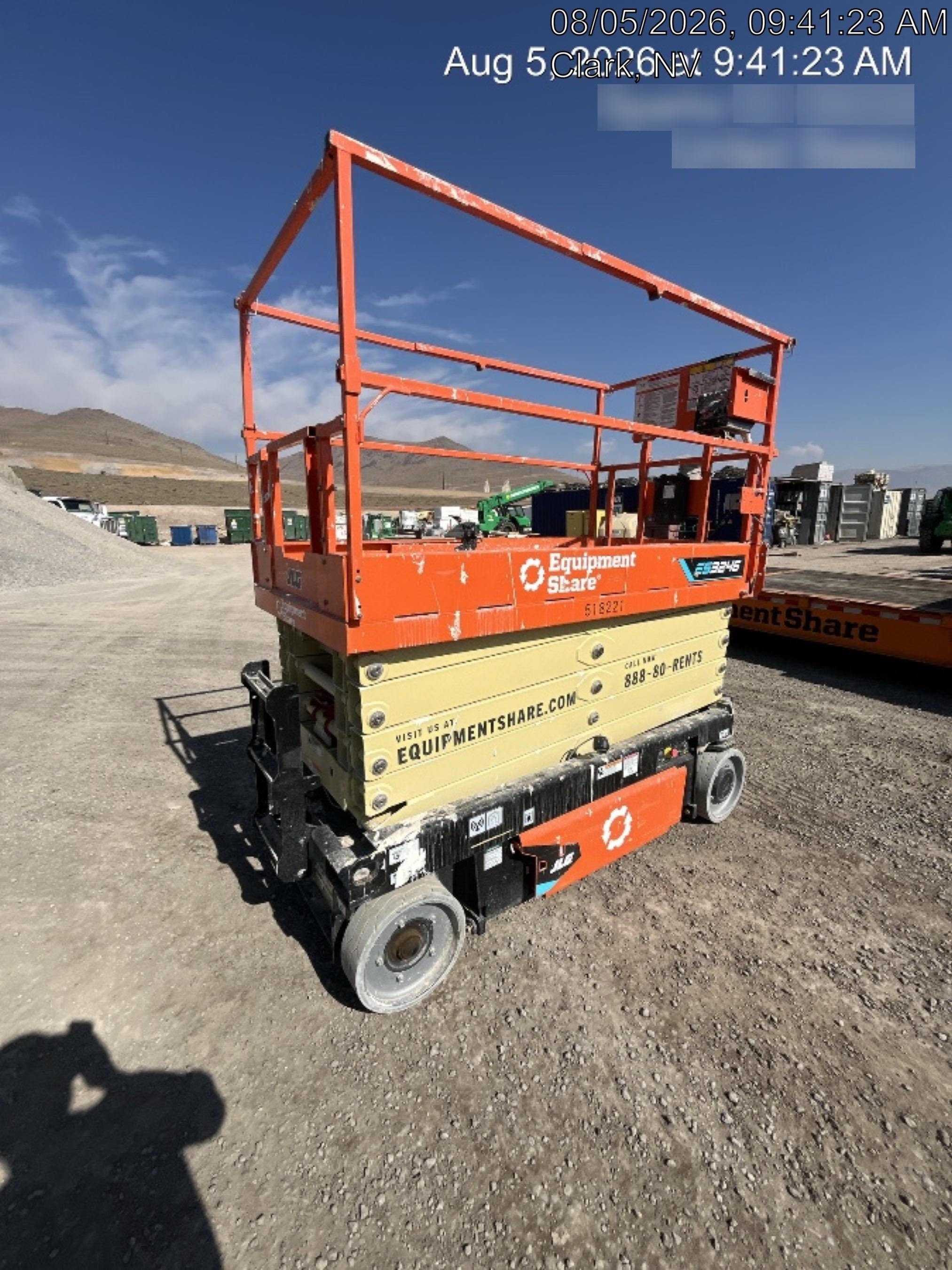 2025 JLG ES3246