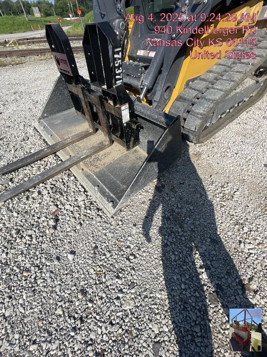 2025 JOHN DEERE 84" Bucket - John Deere