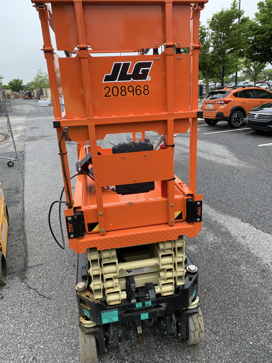 2022 JLG ES1932