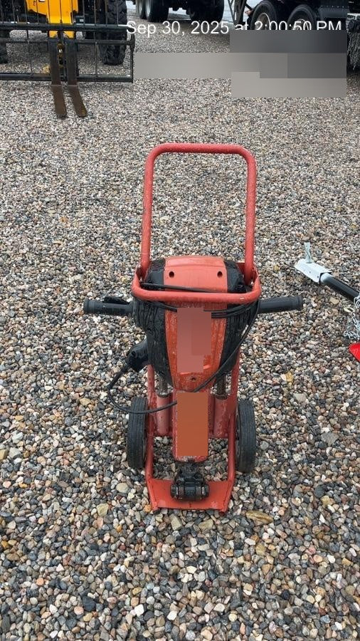 2020 HILTI TE 3000-AVR