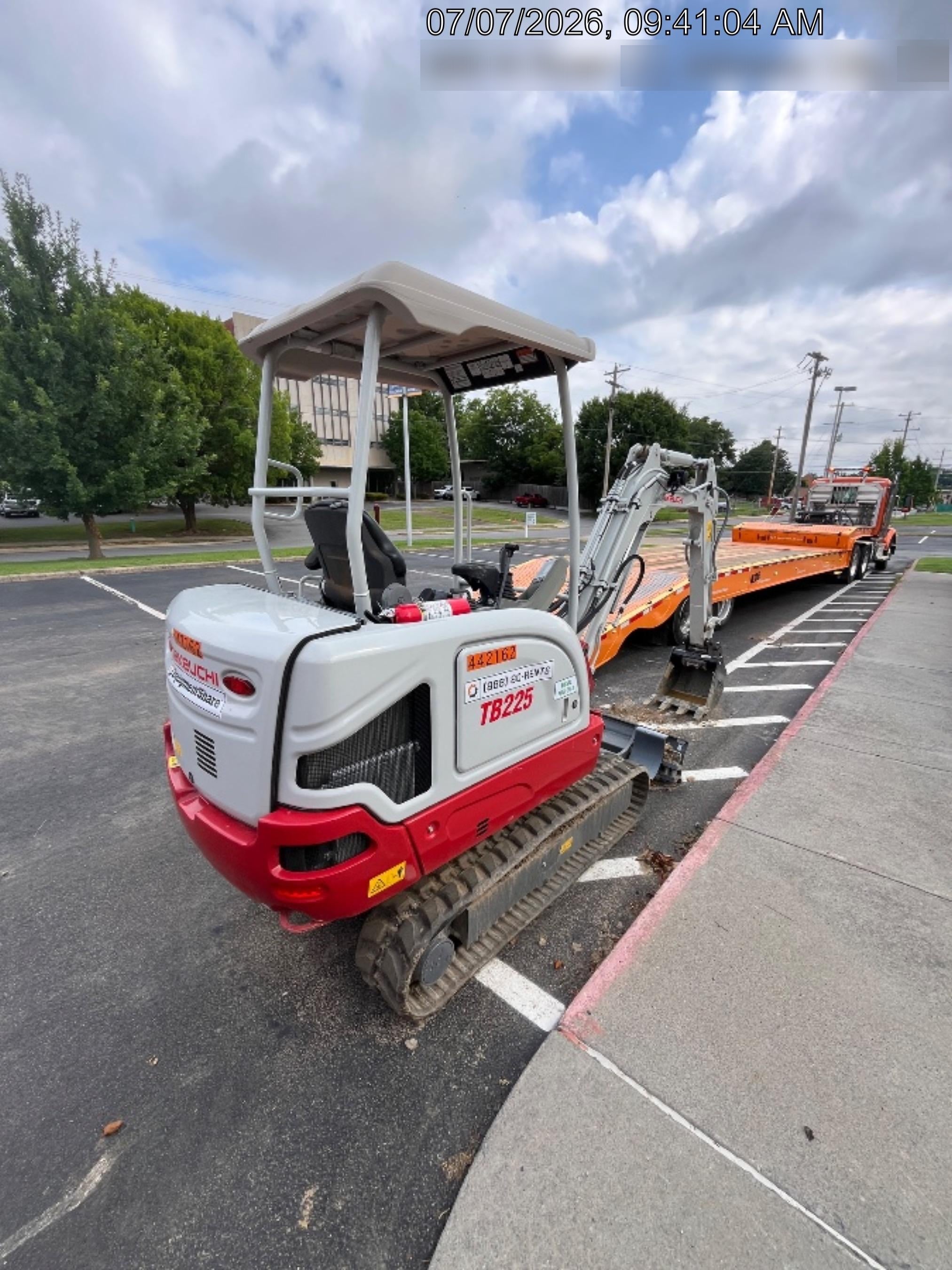 2022 TAKEUCHI TB225R