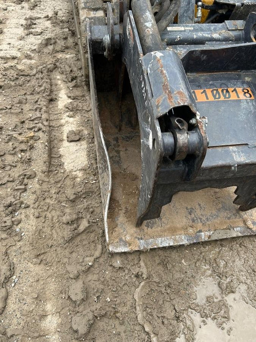 2020 PALADIN 72" Scrap Grapple Bucket - Paladin