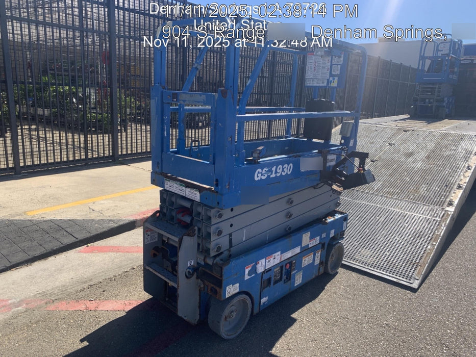 2020 Genie GS-1930 Solid Non Marking Tires, Beacon, Folding rails with half height swing gate