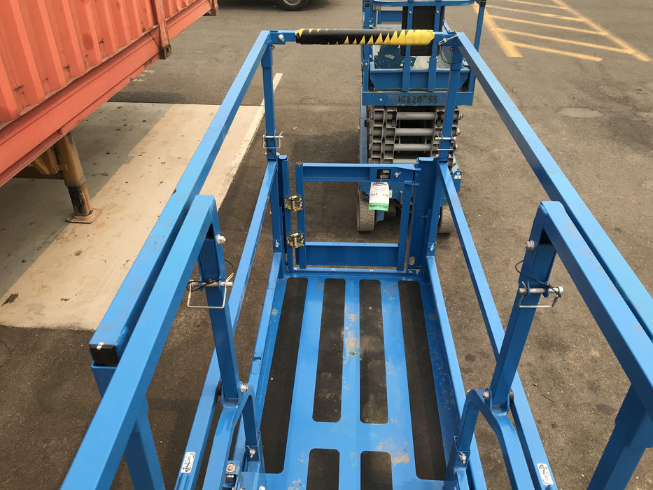 2020 Genie GS-1930 Solid Non Marking Tires, Beacon, Folding rails with half height swing gate, 800W Inverter