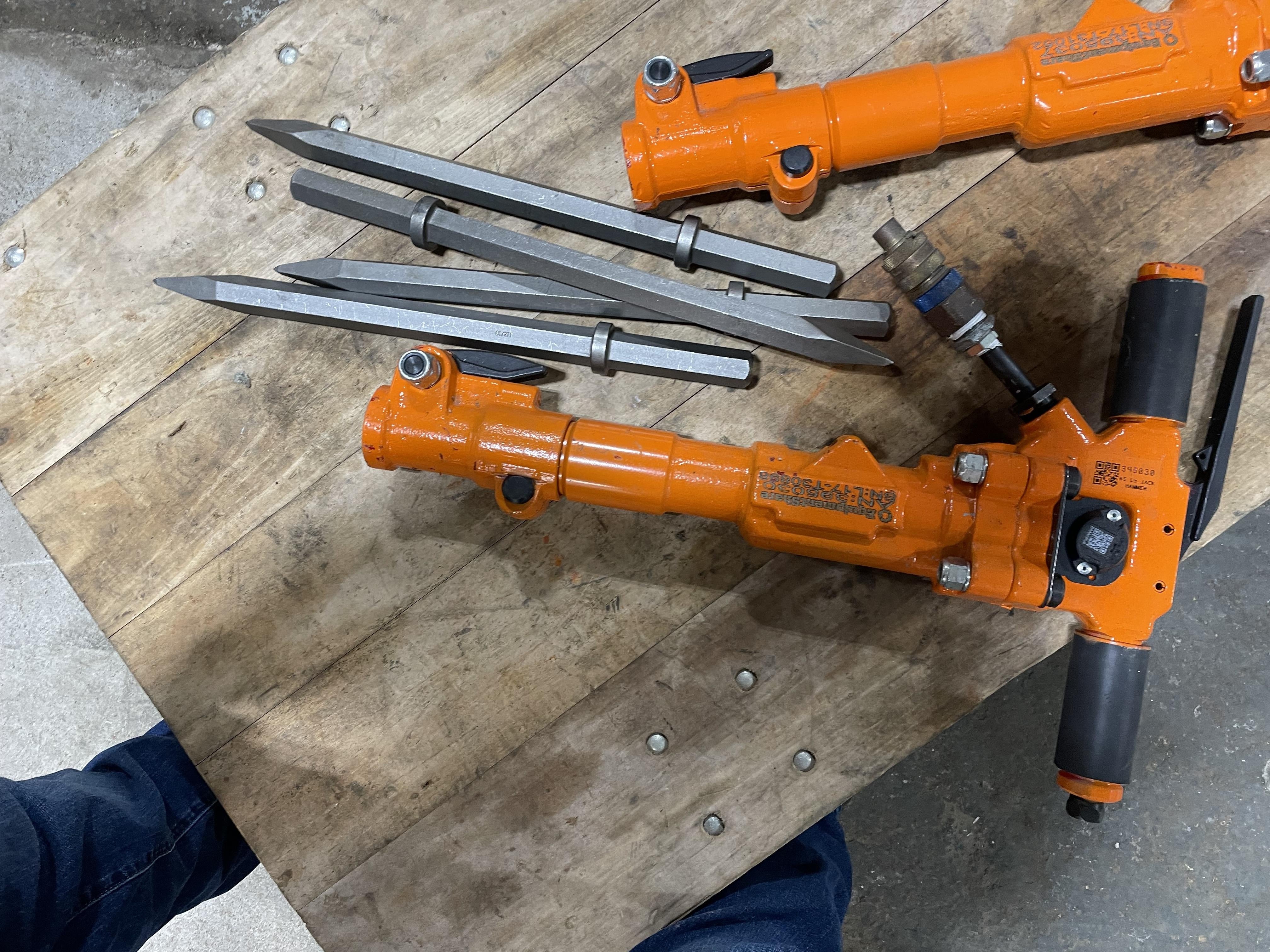 2024 MICHIGAN PNEUMATIC ES-TPB30-1-TRACKER