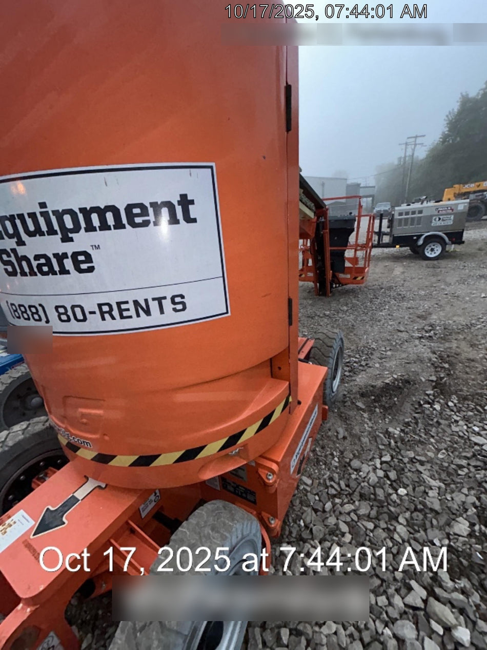 2022 JLG E300AJP