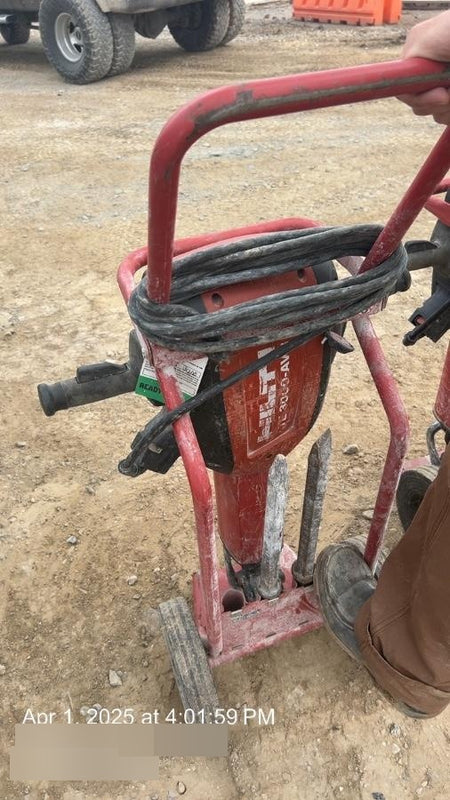 2021 HILTI TE 3000-AVR