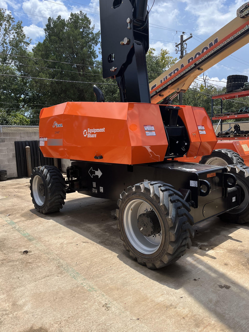 2023 JLG 860SJ