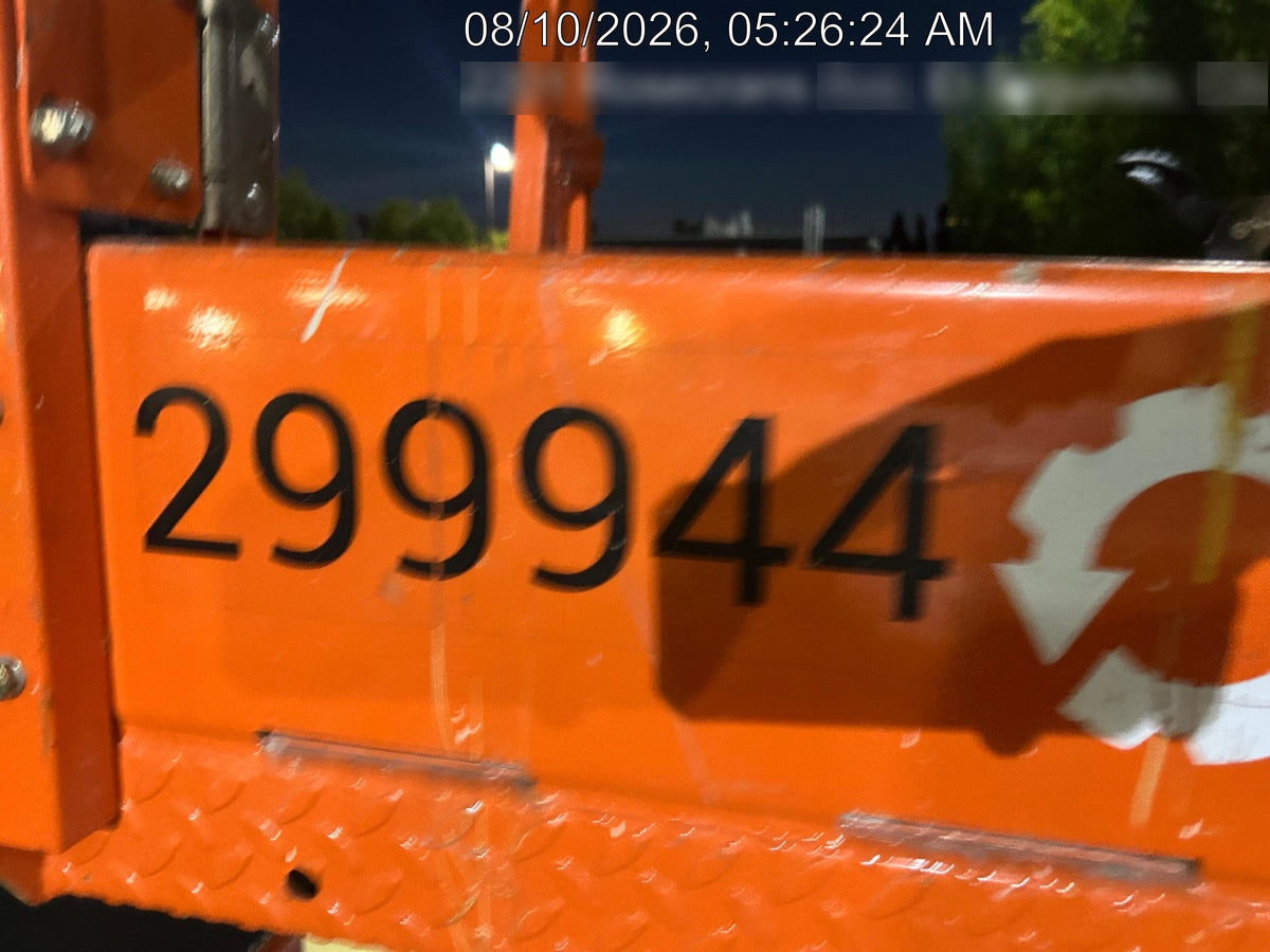 2023 JLG ES1932