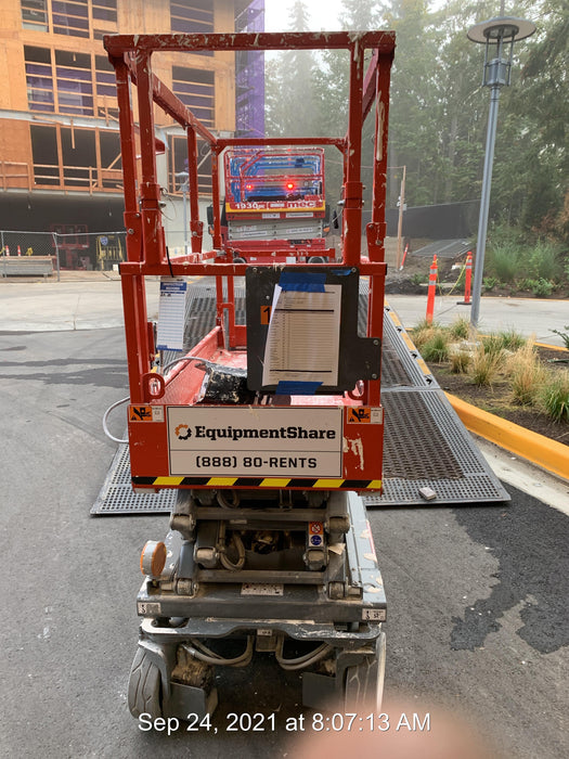 2020 Skyjack SJIII-3219 Solid NM Tires, Half height spring hinged entry gate, Dual Beacons, 800W Inverter