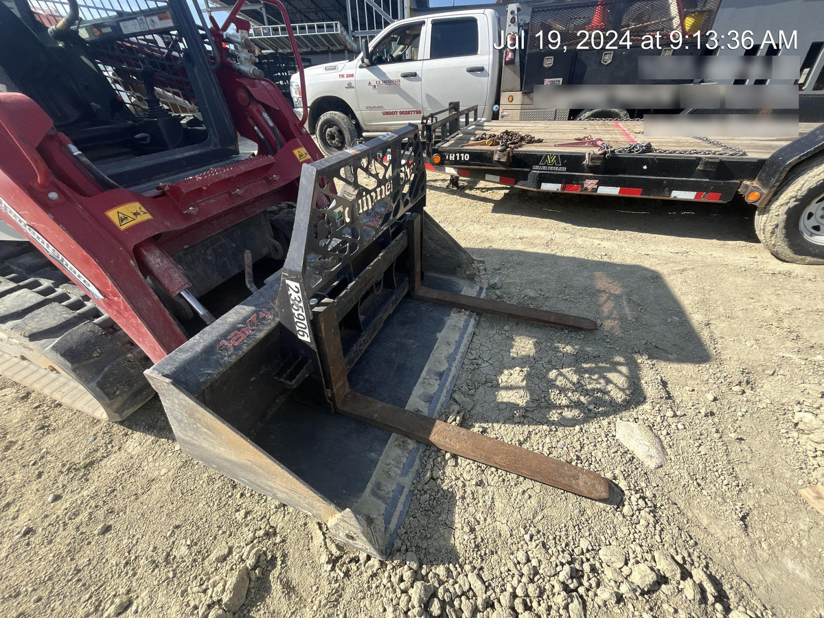 2022 PALADIN 48" Pallet Forks - Paladin