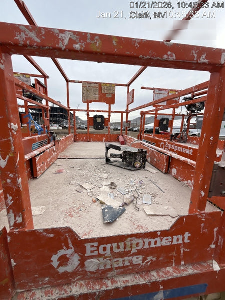 2022 JLG ES3246