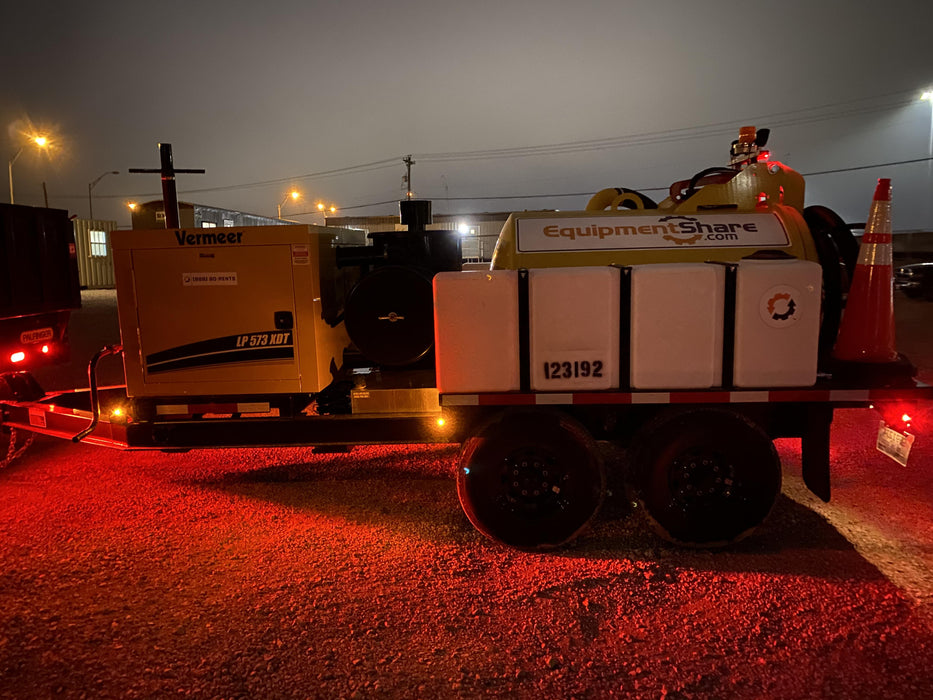 2021 Vac-Tron LP573XDT 500 Gallon Debris Tank w/ Hydraulic Tilt, two (2) 100 Gallon Water Tanks, Low Profile Torsion Axles (12,000 GVWR)