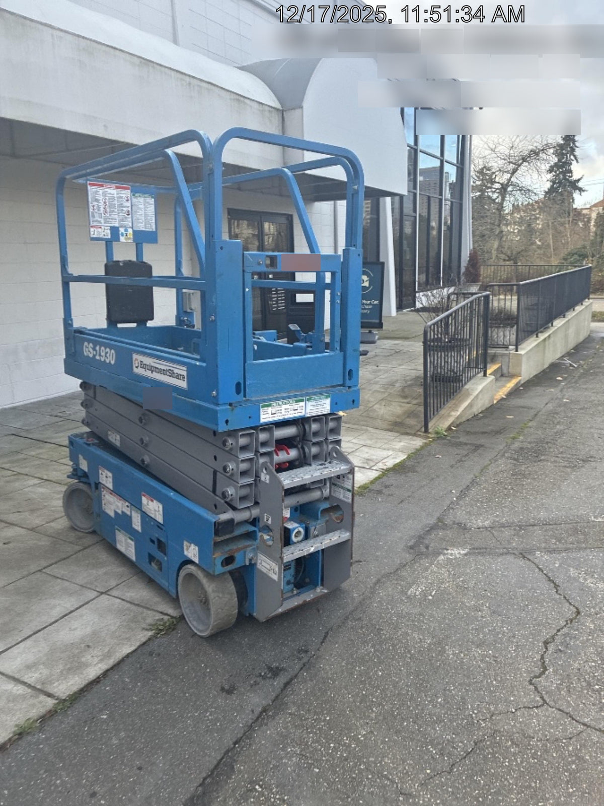 2019 Genie GS-1930 Half Height Swing Gate, 800W Inverter