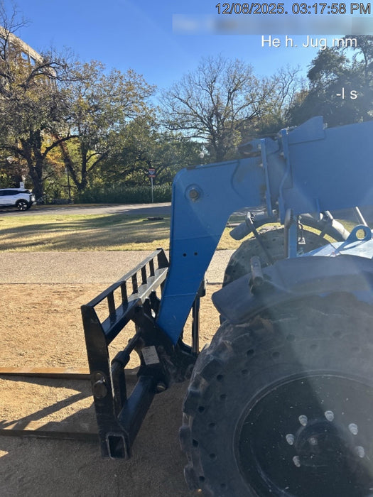 2018 Genie GTH-636 Genie GTH-636 w/Enclosed Cab w/HVAC, Work Lights, Solid Tires, Beacon, 48" Carriage and Forks
