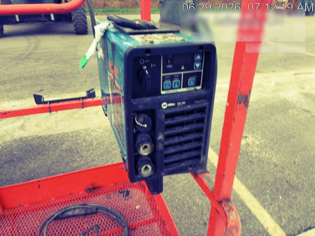 2025 MILLER ELECTRIC CST-282