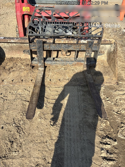 2022 PALADIN 48" Pallet Forks - Paladin