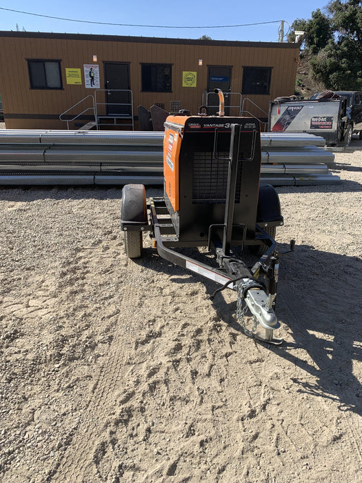 2021 Lincoln Electric Vantage 322 Vantage 322 Ready Pak 3 w/ Decals, ORANGE (includes trailer, cable rack, fender light kit) NO Telematics