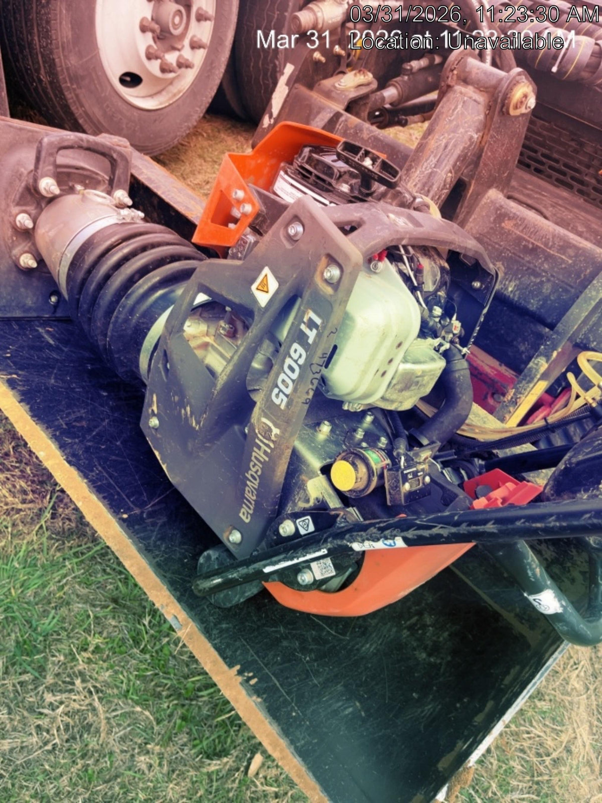 2024 HUSQVARNA LT6005