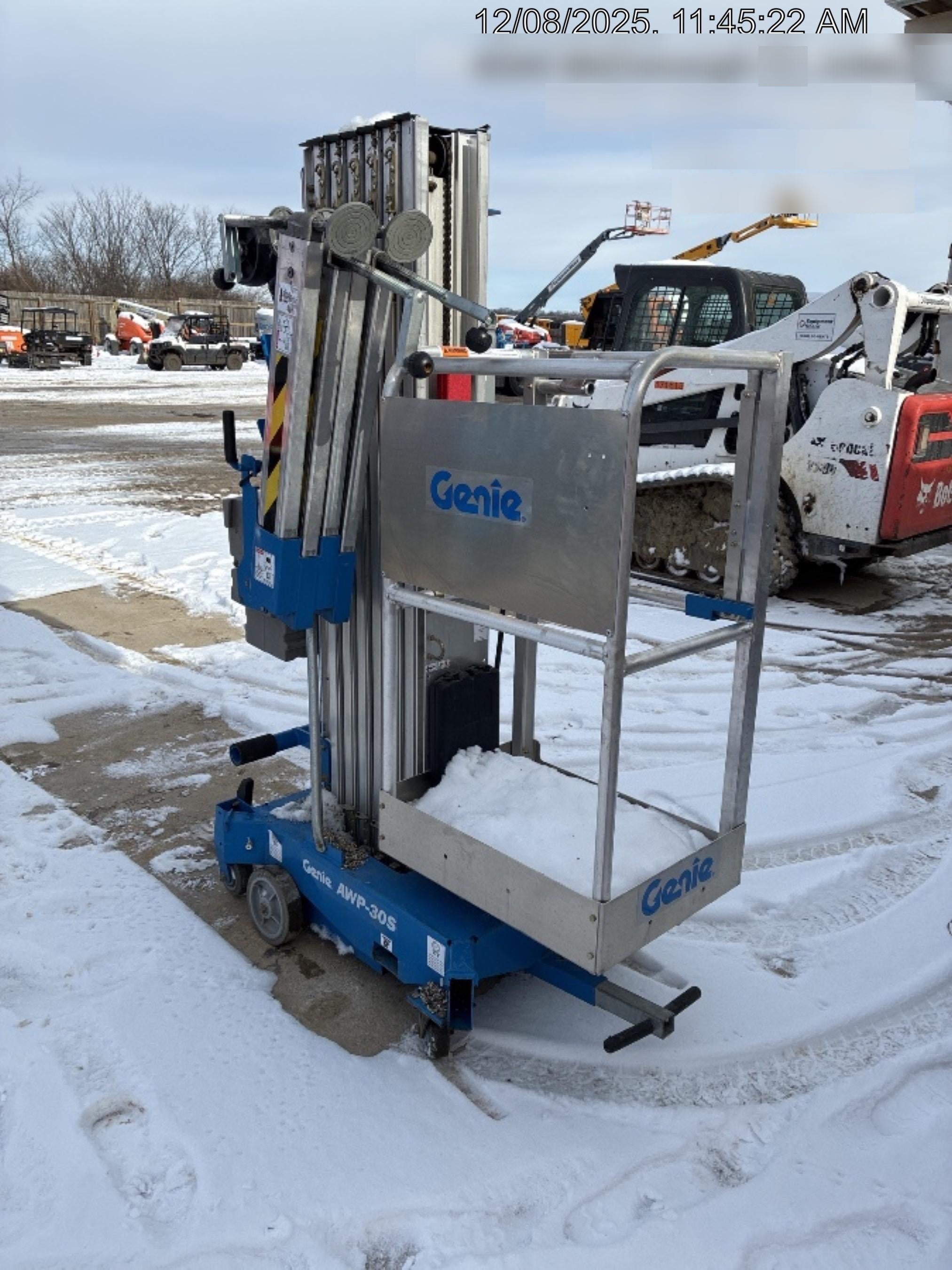 2021 GENIE AWP-30S DC
