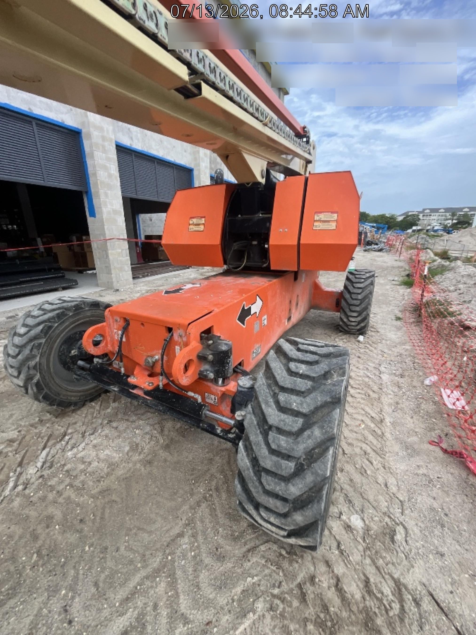 2022 JLG 860SJ