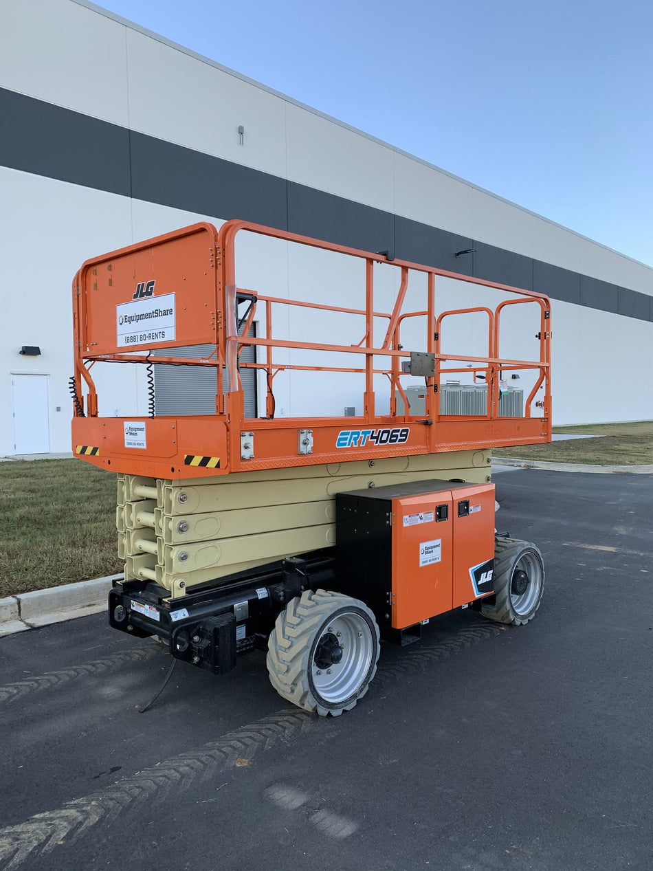 2021 JLG ERT4069